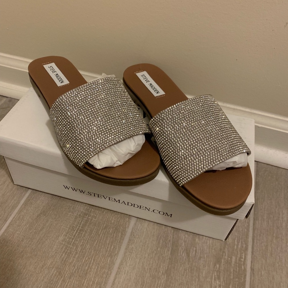 Steve Madden Rhinestones Sandals